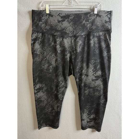 Old Navy Active Crop Leggings‎ Women's XXL High Waist Athletic Plus Size - Picture 1 of 7